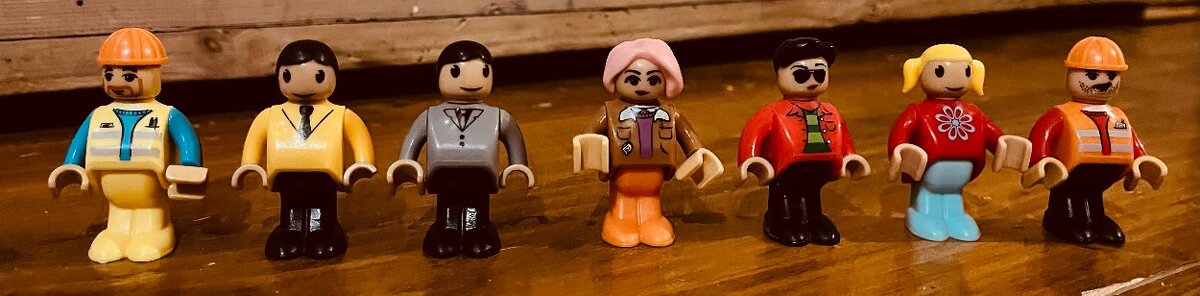 VLÁČKODRÁHA DŘEVĚNÁ S PŘÍSLUŠENSTVÍM - 4