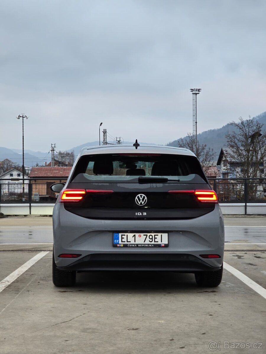 VW ID.3, 58 kWh, tepelné čerpadlo, servis VW - 4