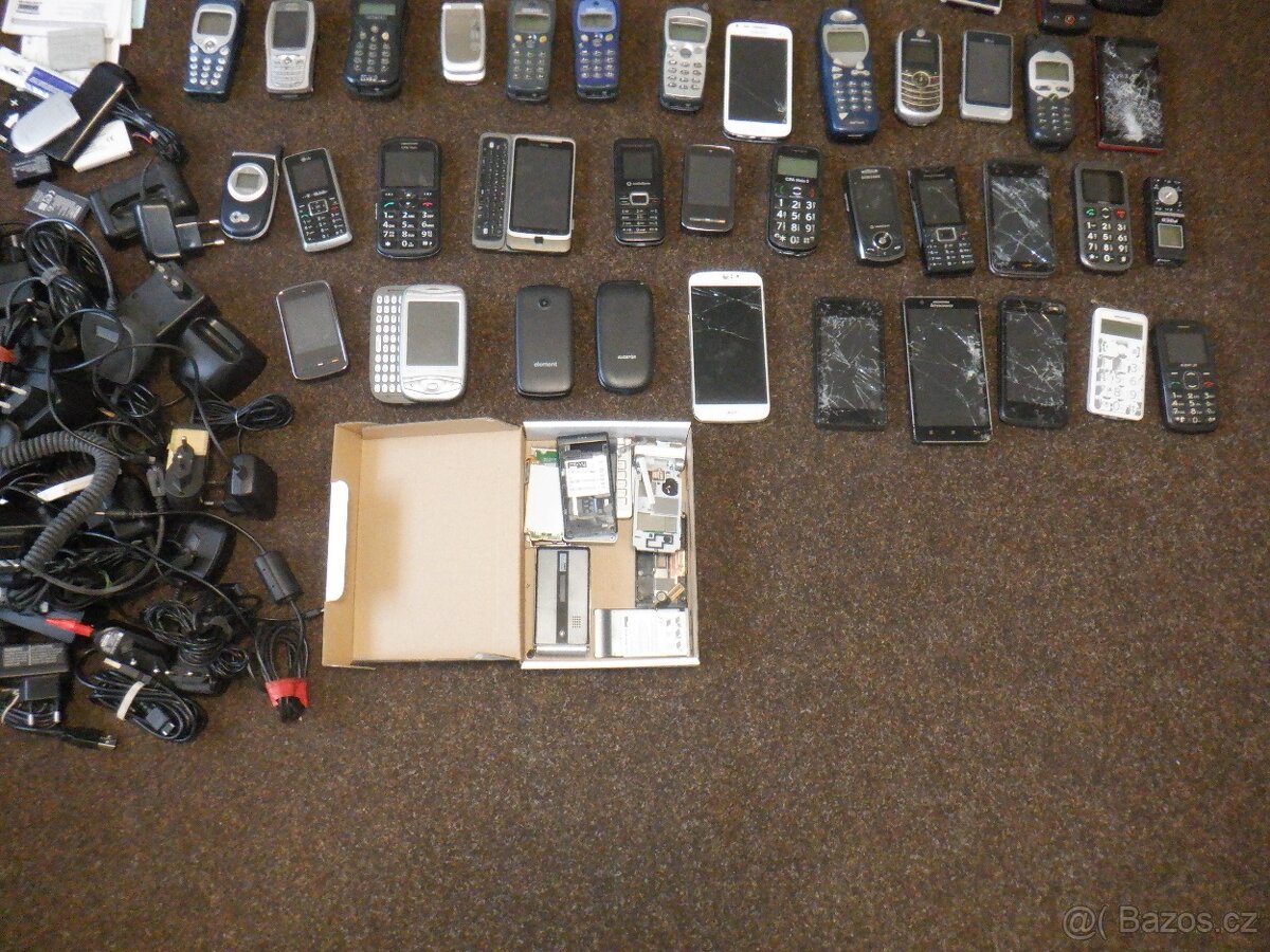PRODÁM: SBĚRATELSKÉ MOBILY - 4