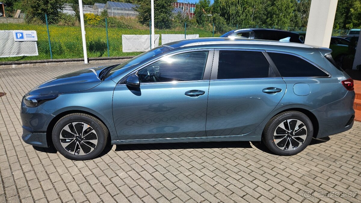 Kia Ceed SW automat - 4