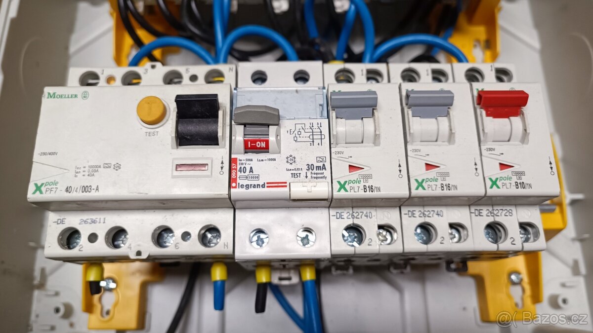 Rozvaděč -komponenty - 4