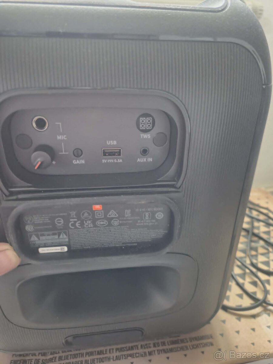 JBL PartyBox Encore Essential - 4