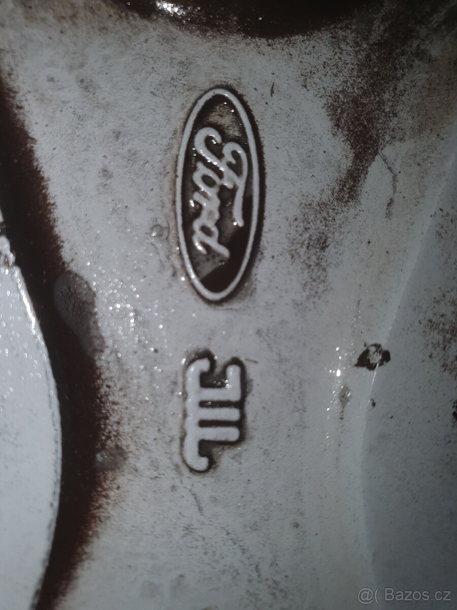 Alu kola Ford r 17 - 4