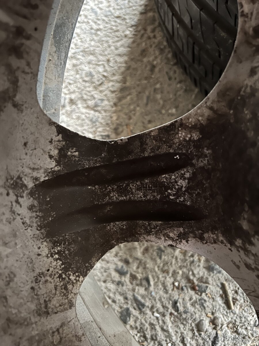 Sada 3 litých disků Excel - 4