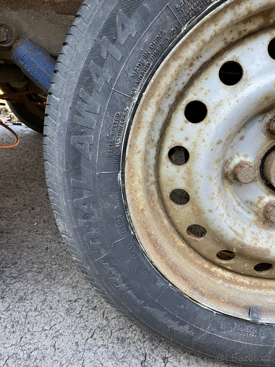 Brzděný přívěs AKRI 2000 kg - 4