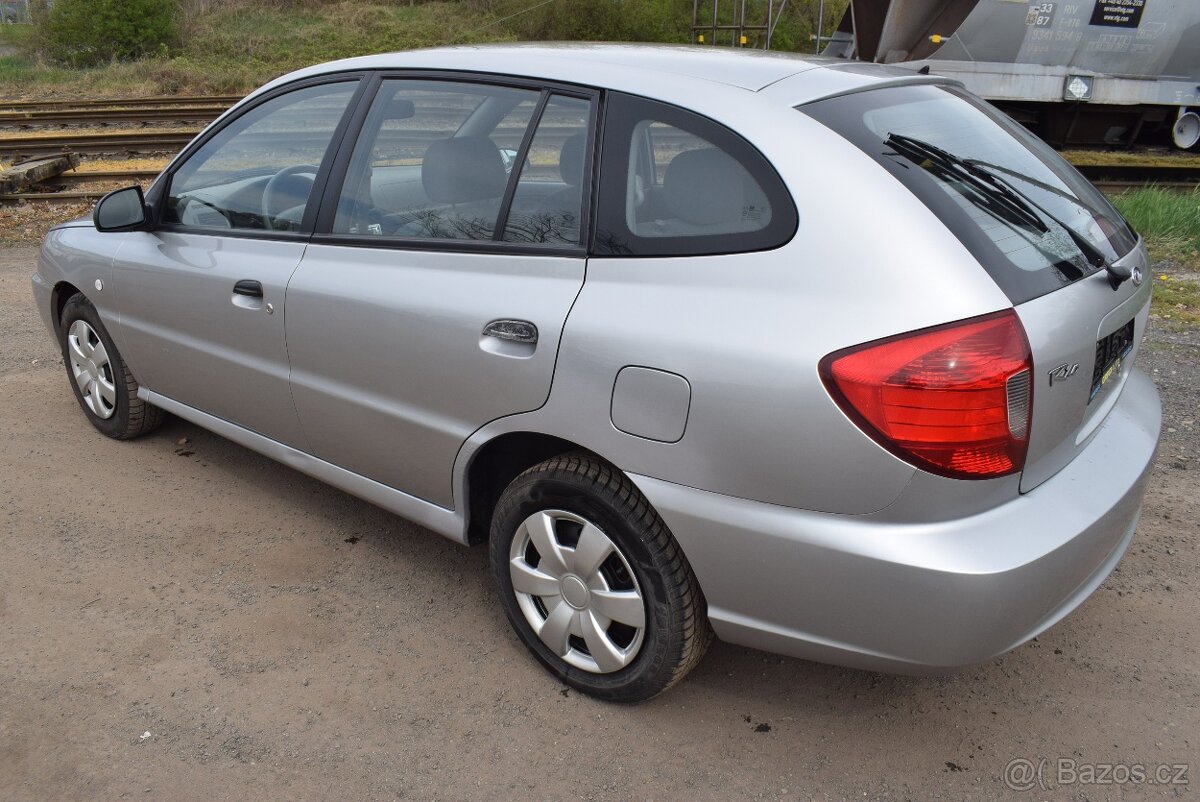 Kia Rio 1,3i SUPER STAV,PO SERVISU - 4