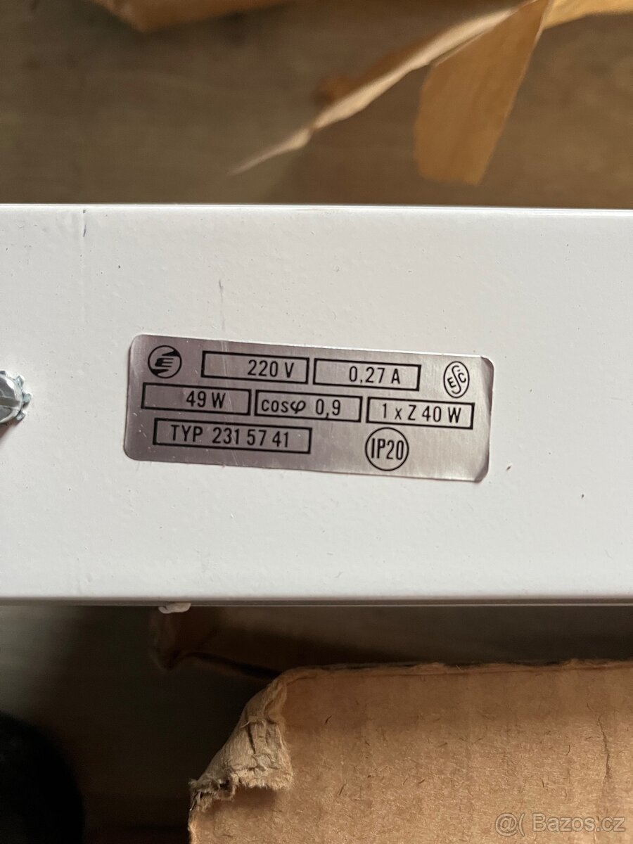 Dílenské světlo a zářivka - 4