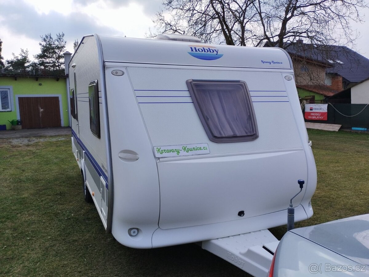 HOBBY 495 UFe č.703. Pro 4. Fr. postel. Sprcha. Rok 2007. - 4