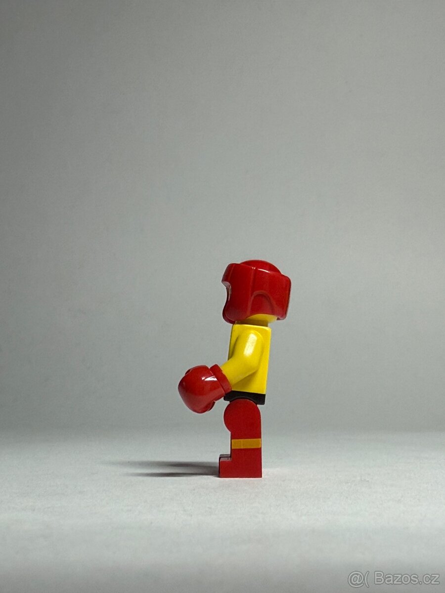 LEGO Minifigurka Boxer - 4
