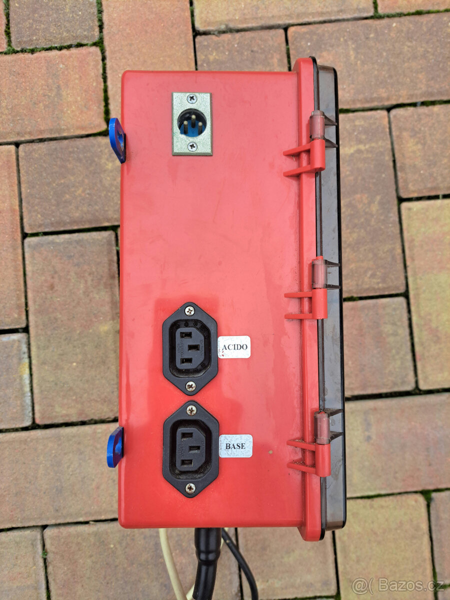 Prodám systém bezchlorové úpravy vody v bazénu - 4