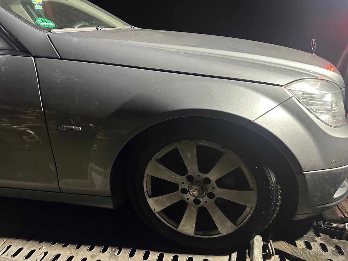 Mercedes c220 w204 náhradní díly - 4