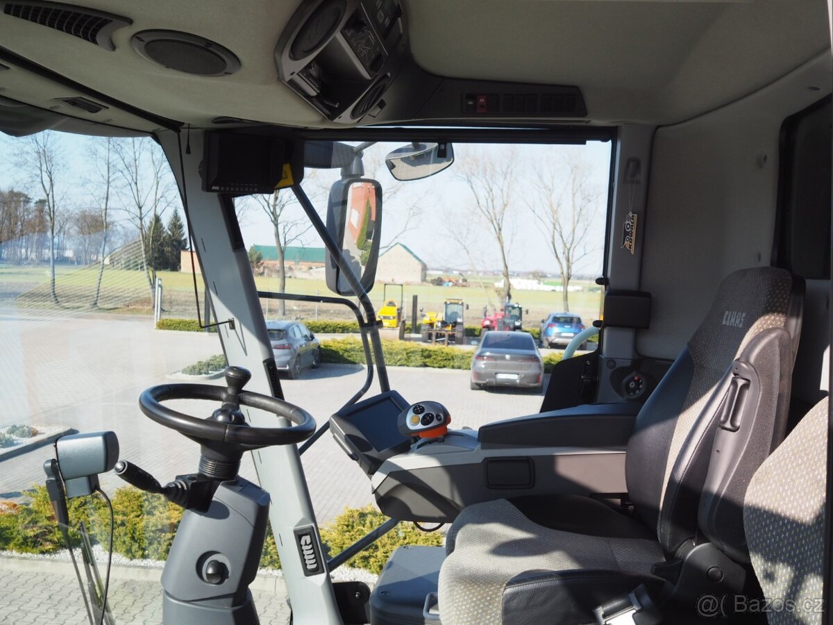 CLAAS Lexion 640 +V660 - 4