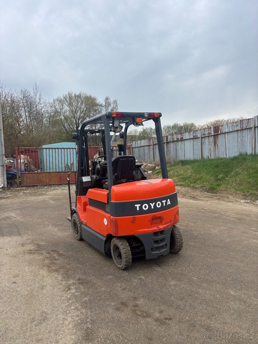 VZV 2t toyota - 4