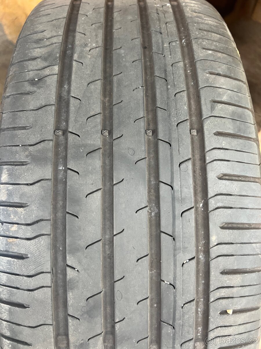 Continental 235/55 R18 100V - 4