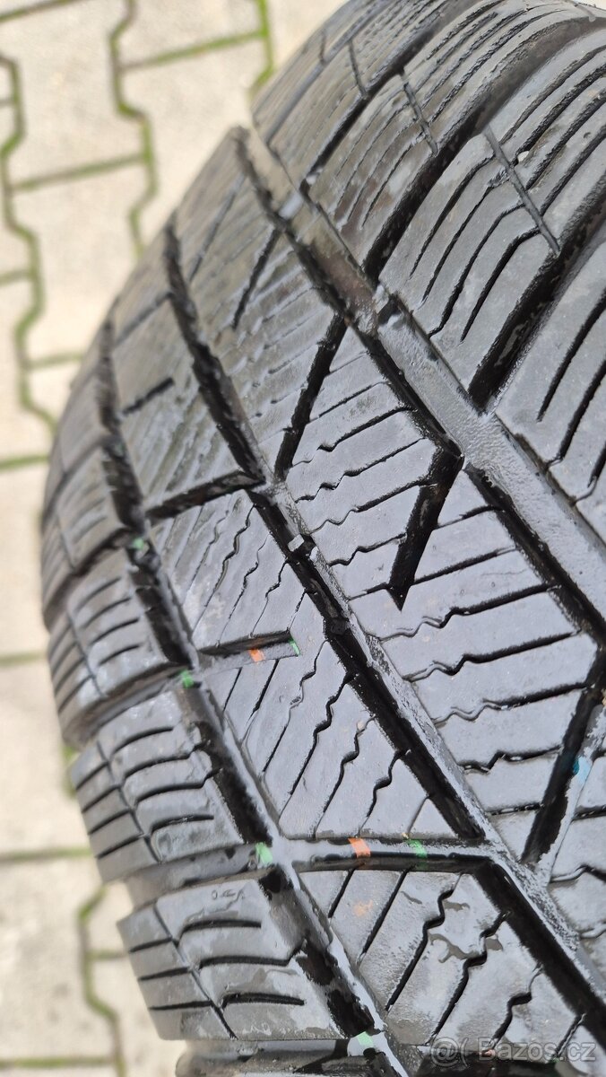 Sada Škoda Karoq R16 215/60/16 - 4