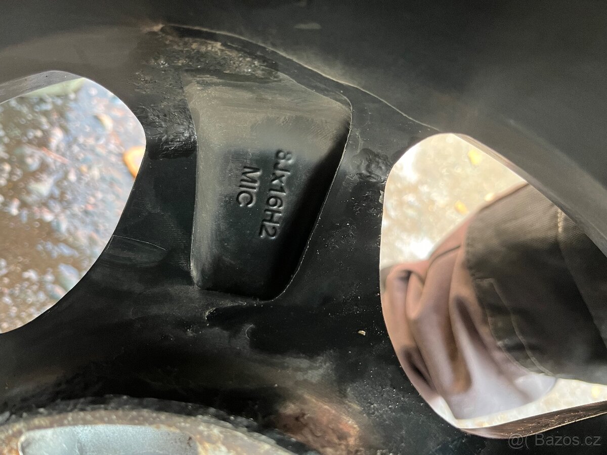 toyota hilux kola dotz - 4