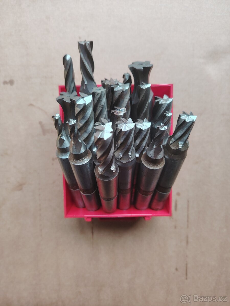 Sada fréz HSS – 200 ks, různé průměry, ČZ - 4