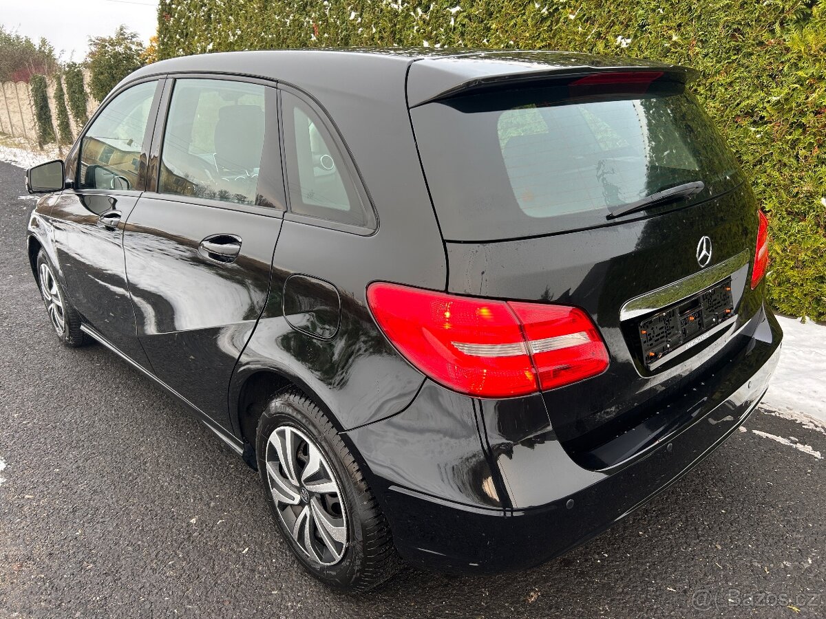 Mercedes-Benz B180 i, 1.6i 90kW, naj.61tis.km doloženo - 4