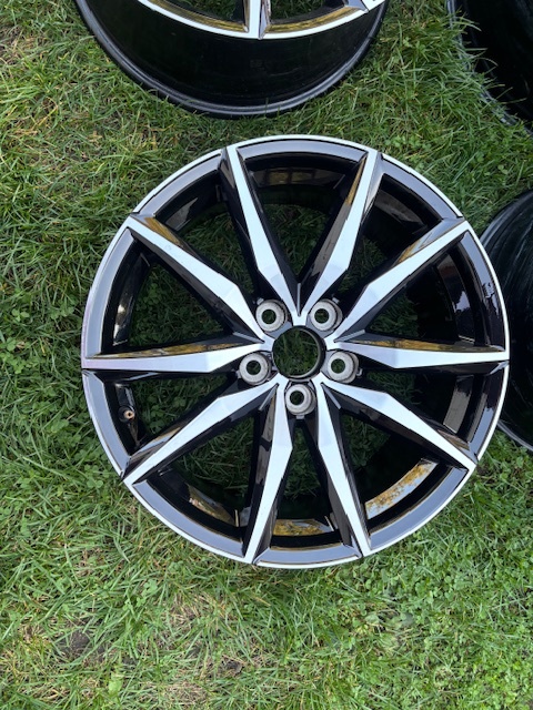 TOYOTA COROLA 18 - 4