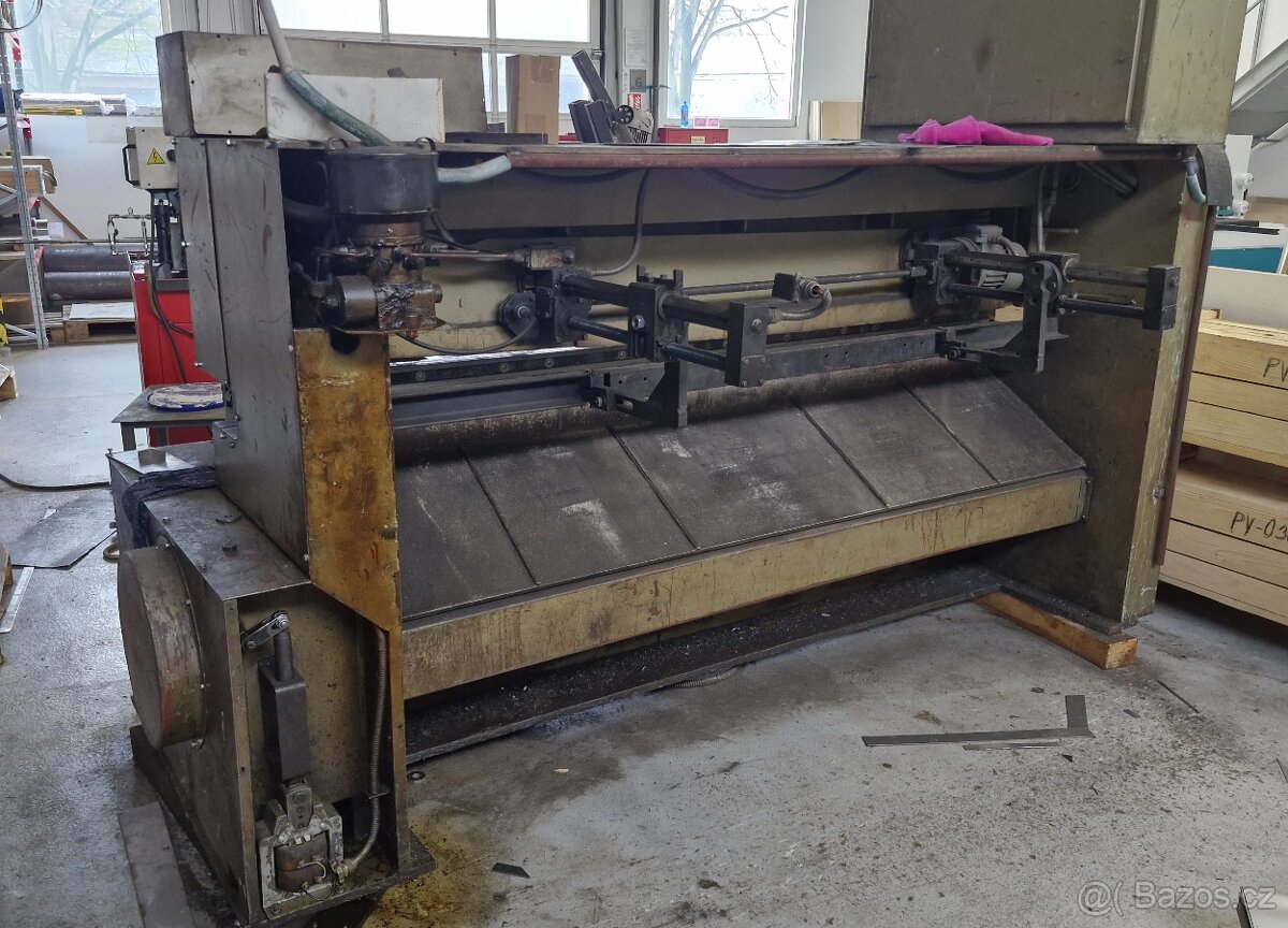 Tabulové nůžky TFO typ NG-3C - 4