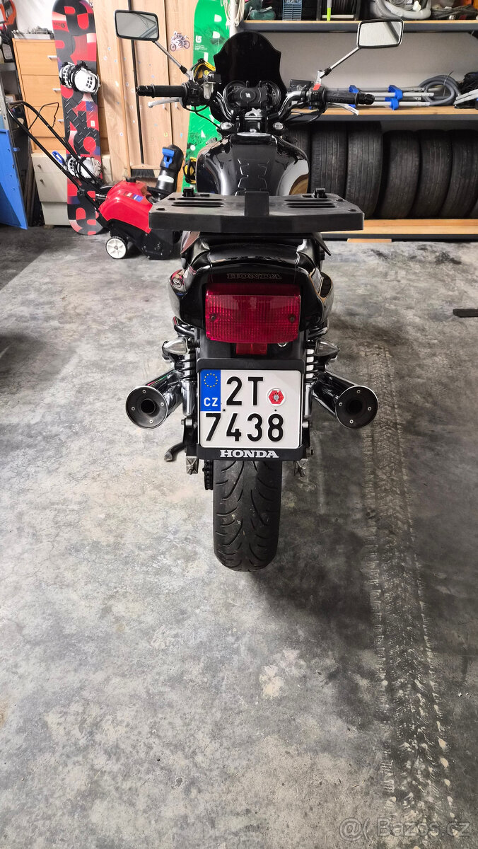 Honda CB 750 Nighthawk - 4