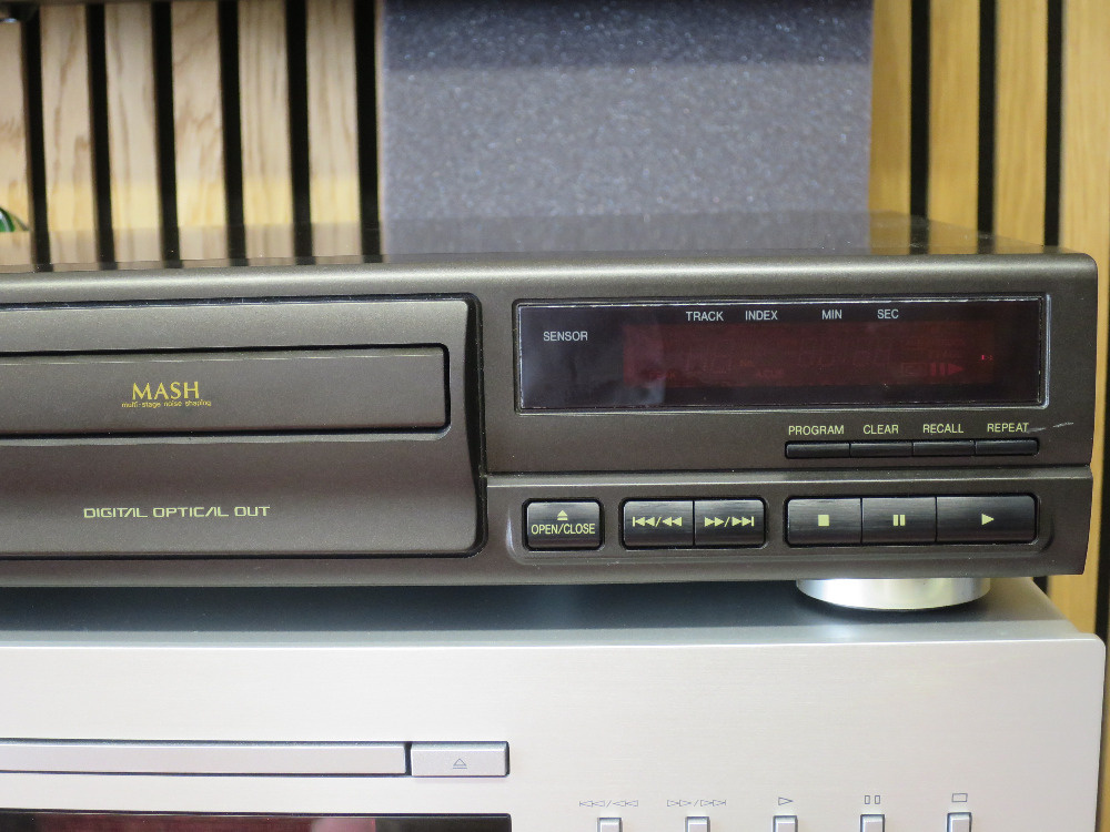 Technics COMPACT DISC PLAYER SL-PG490 prodám - 4