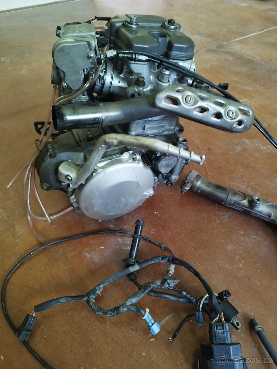 Motor Suzuki rmz 450