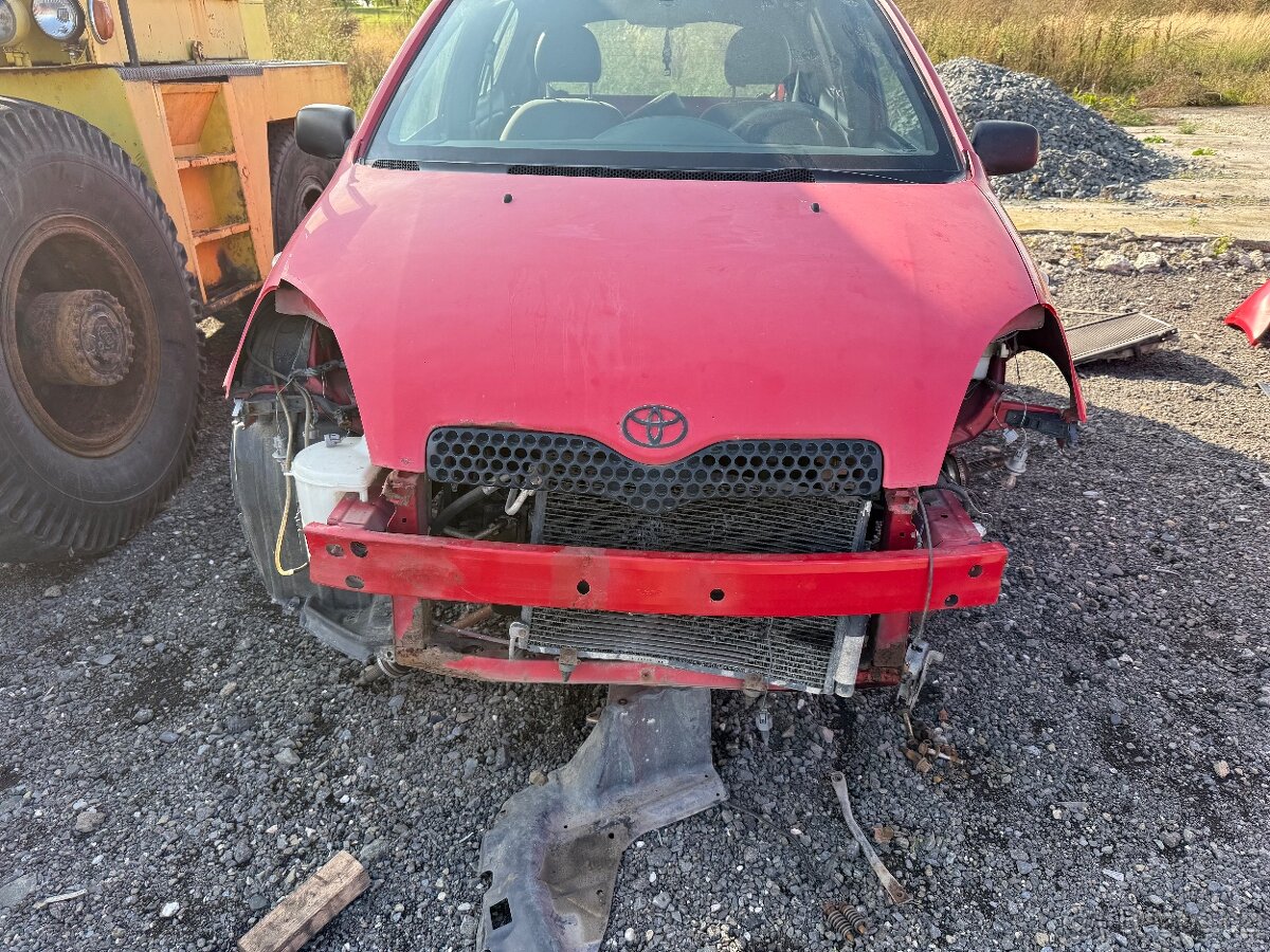 Toyota Yaris 1.0 - 4