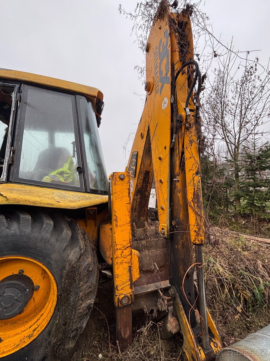 Predám JCB 3CX - 4