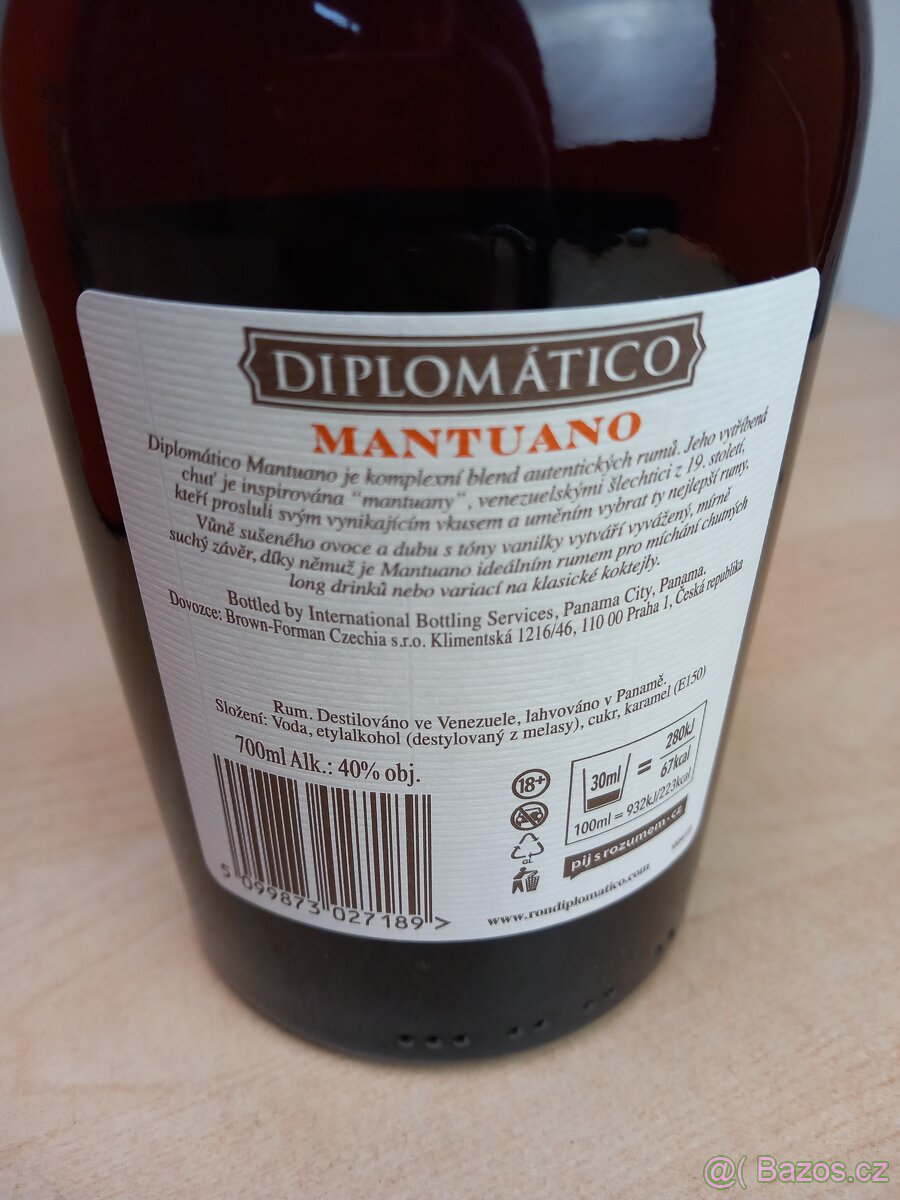 Rum Diplomático Mantuano Extra Anejo - 4