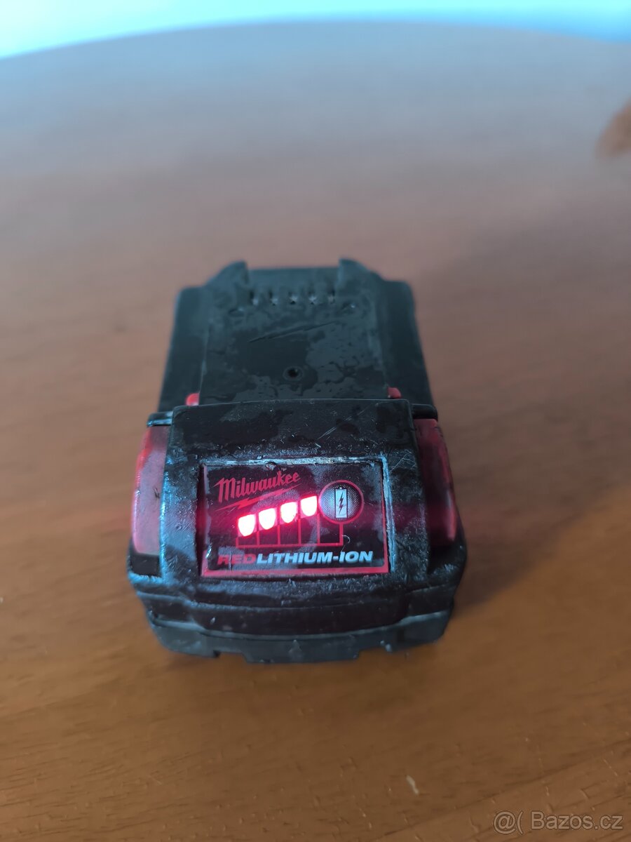 Baterie Milwaukee - 4