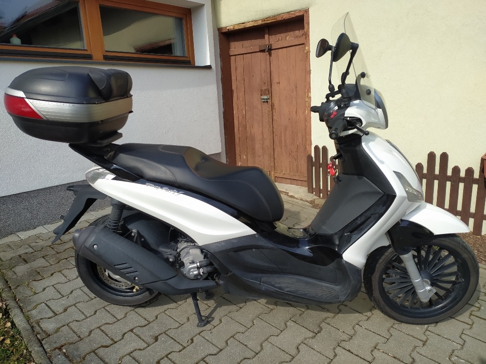 Piaggio Beverly 300 - 4