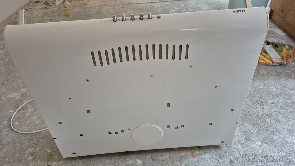 Digestoř závěsná MORA - 4