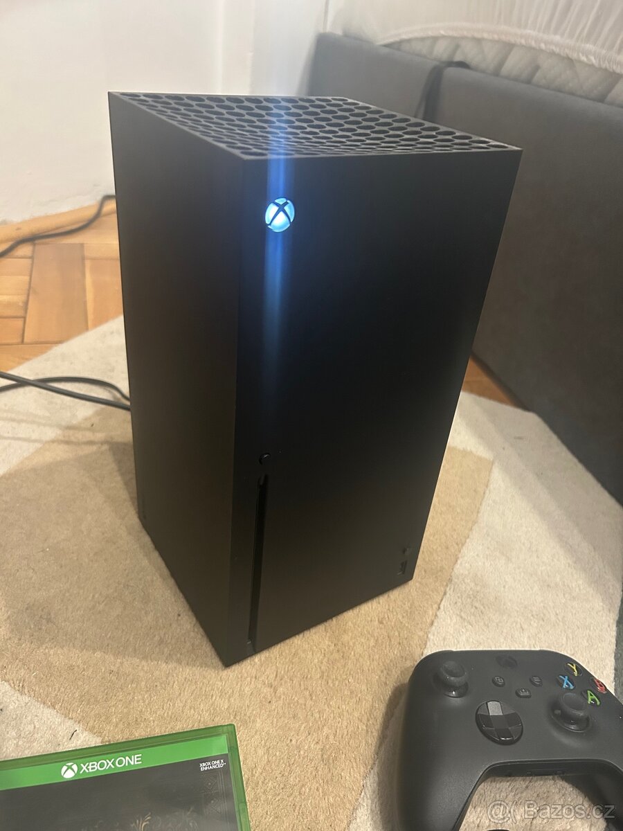 Xbox series X + 2 ovladače a 2 hry - 4