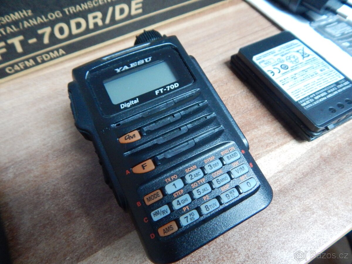 Yaesu FT-70 - 4