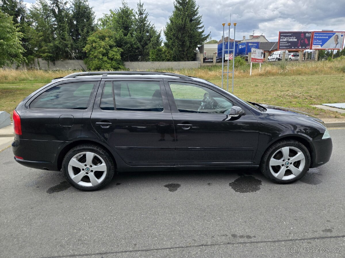 ŠKODA OCTAVIA KOMBI 1.6 MPI AUTOMAT - 4
