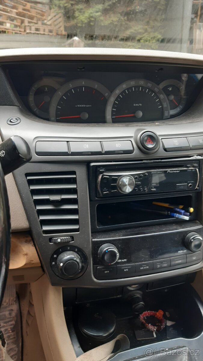 Ssangyong Rodius r.v2007 - 4