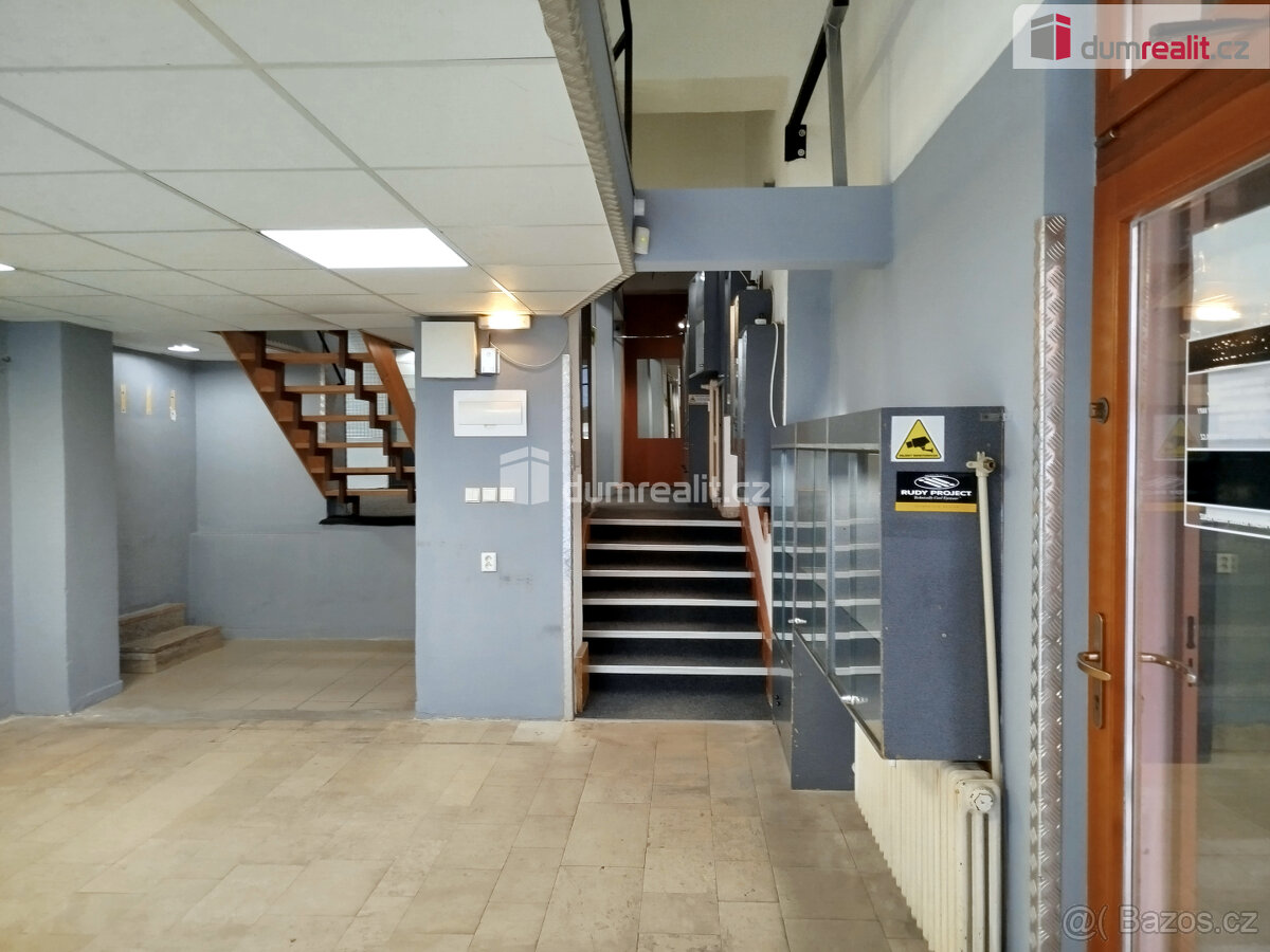 Pronájem nebytového prostoru Vítězná 1082/15, Karlovy Vary - 4