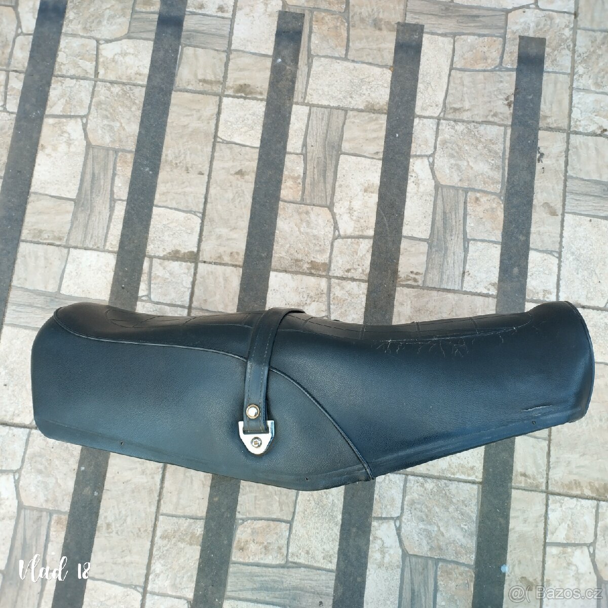 Honda CX-500 1978-1983 poničené sedlo - 4