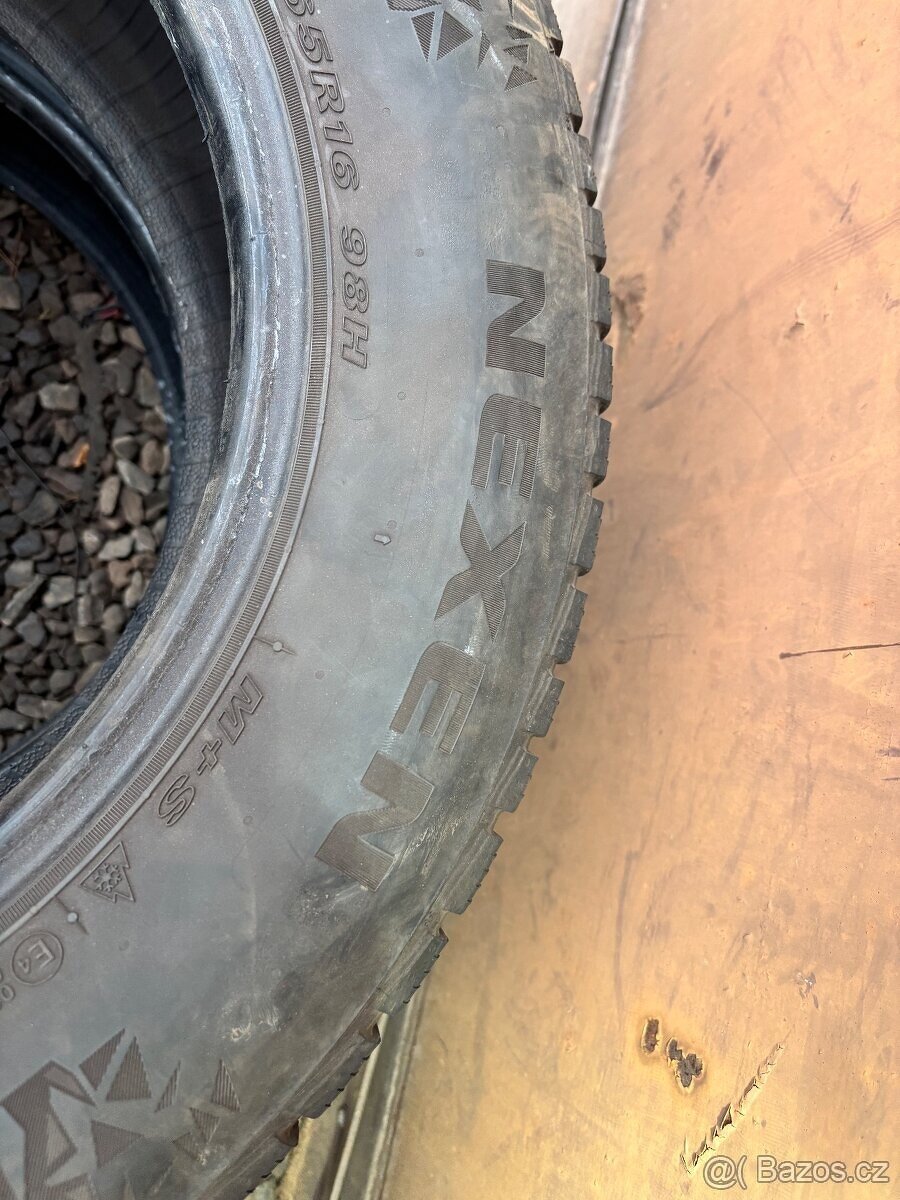 Zimní pneu 215/65 r16 - 4