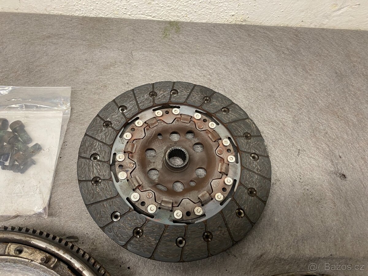 VW, ŠKODA 1.9TDI 77KW BJB - ZÁNOVNÍ SPOJKOVÁ SADA LUK - 4