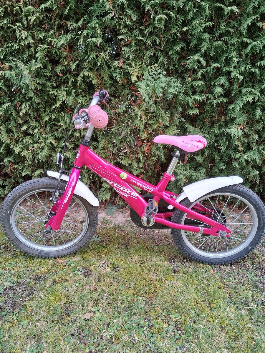 Dívčí kolo 16 - 4