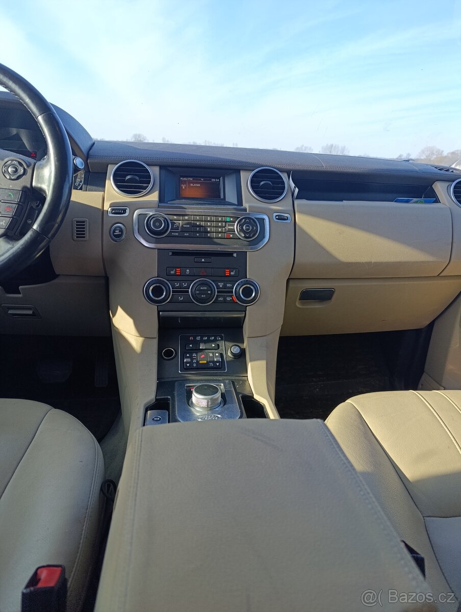 Land Rover Discovery 4 - 4
