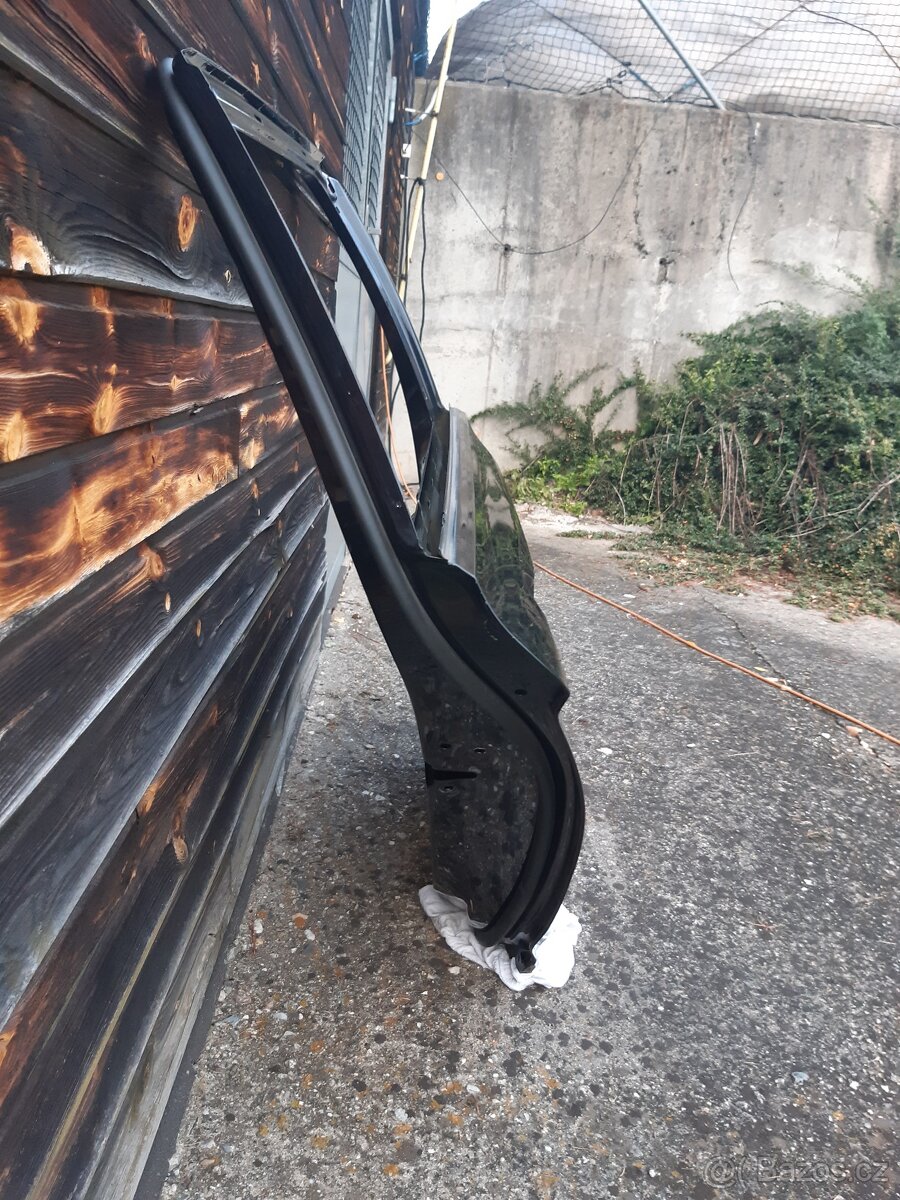 Pravé zadní dveře VW combi, C3 - 4