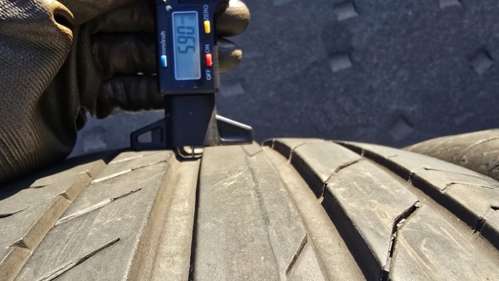 Letní pneumatiky 245/45/19 Continental - 4