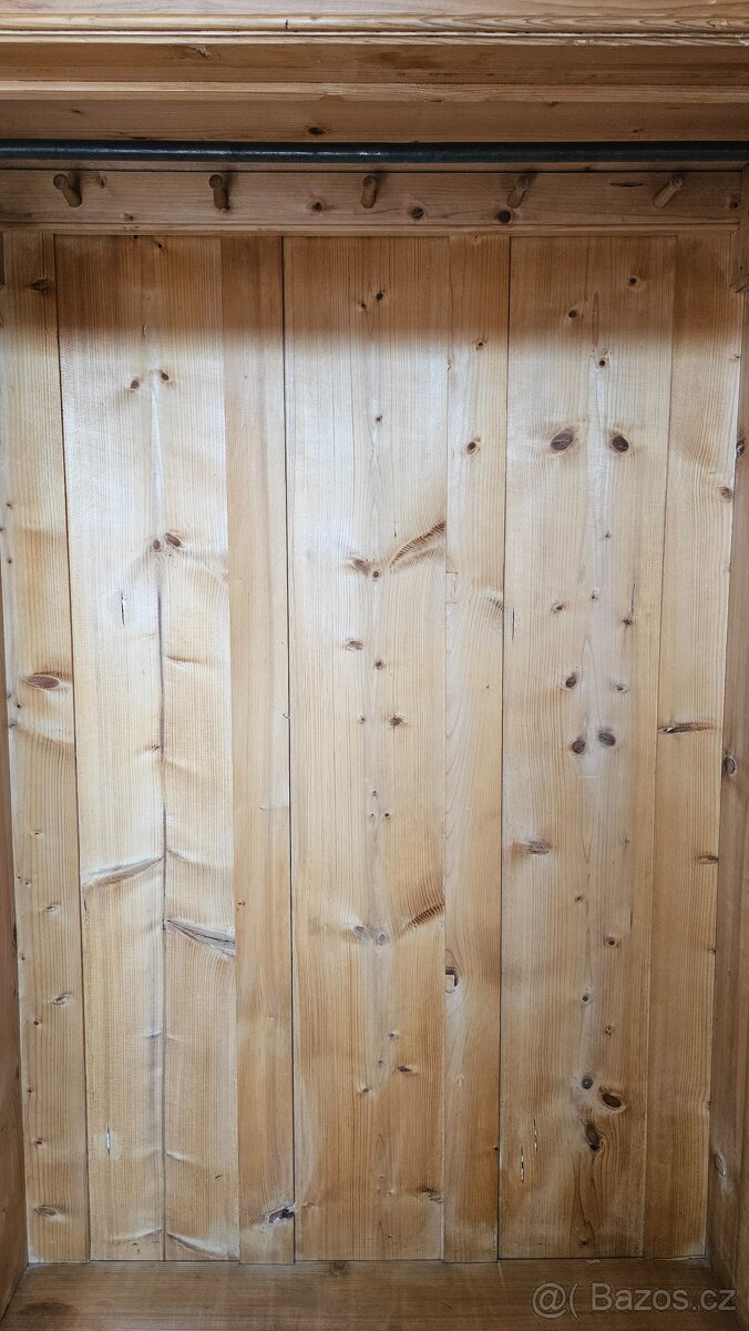 starožitná šatní skříň v secesním stylu - 4