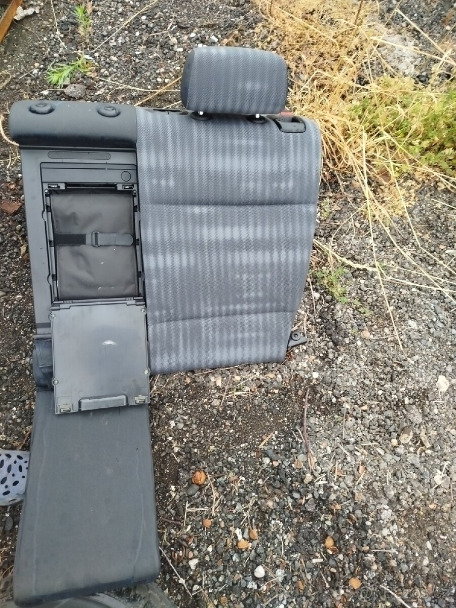 Komplet zadní sedačky BMW E87 - 4