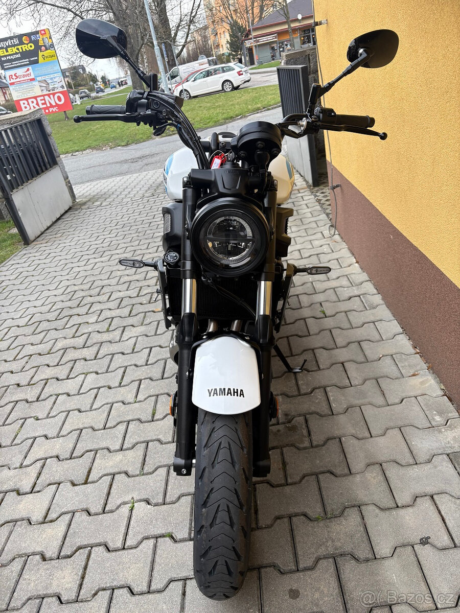 Yamaha XSR 700 - 4