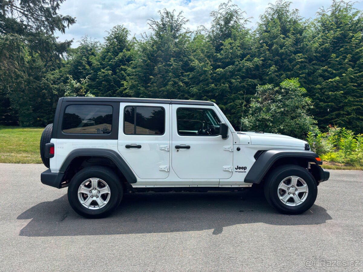 Jeep Wrangler Unlimited Sport 2022