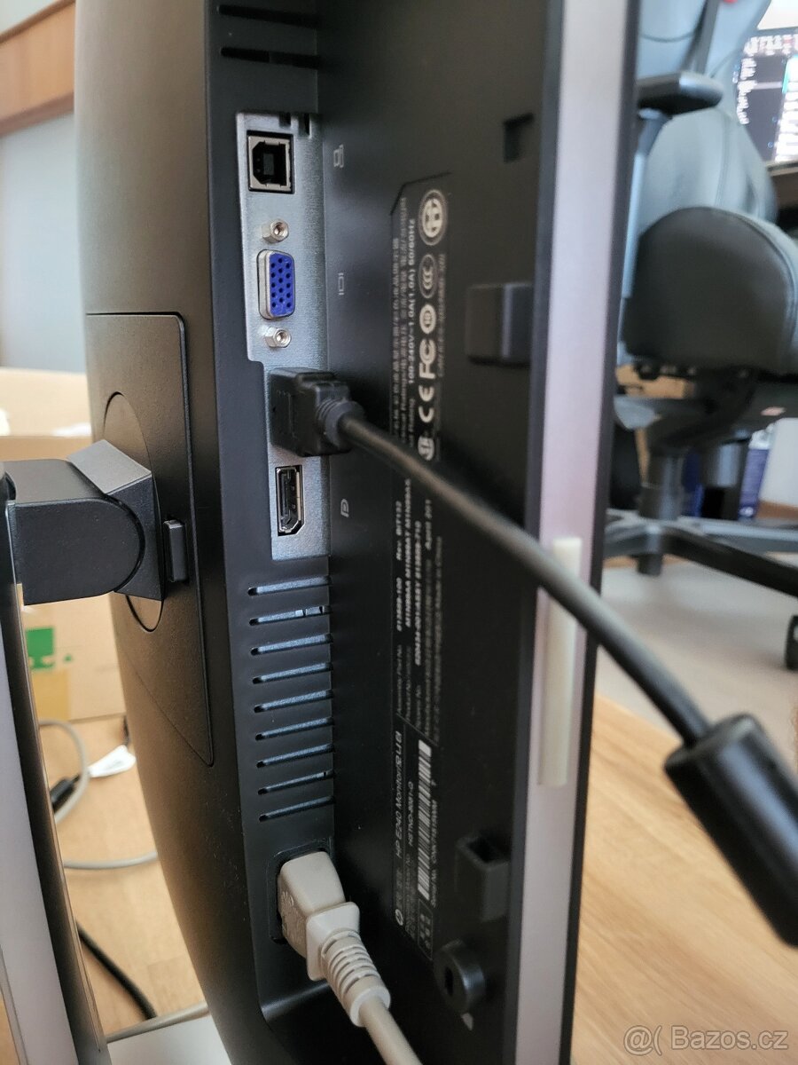 24" HP EliteDisplay E240 - 4